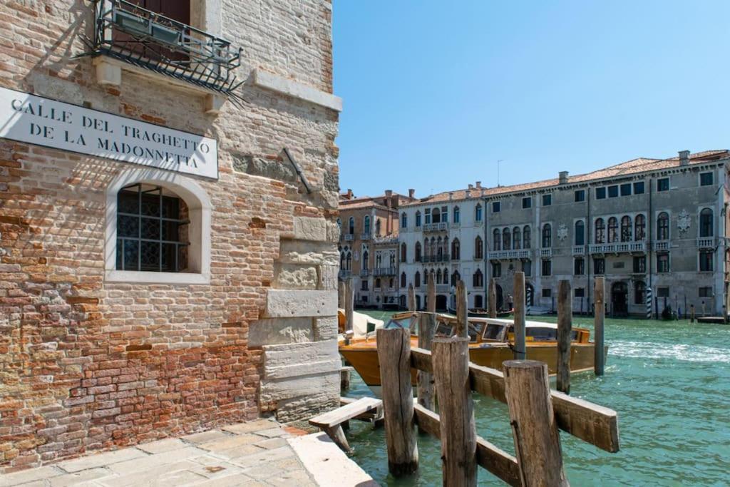 Residence Alma - Rialto Bridge Veneza Exterior foto